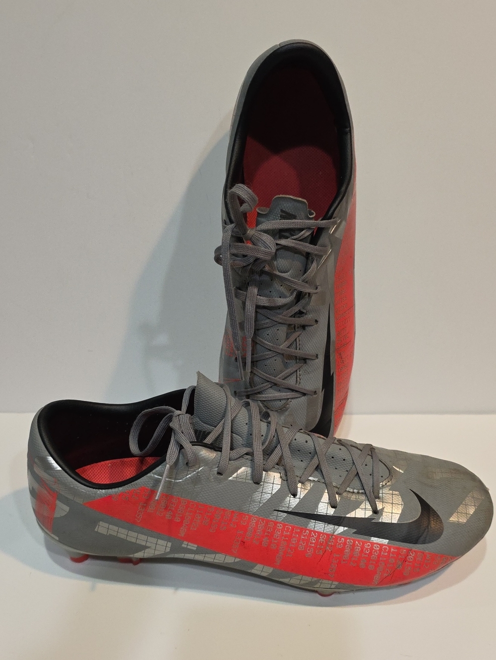 Nike Men's Gray and Red Athletic Soccer Cleats